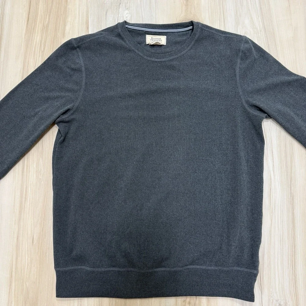 Boston Traders Men's Gray Solid Crewneck  Pullover  Size Medium Soft Stretch